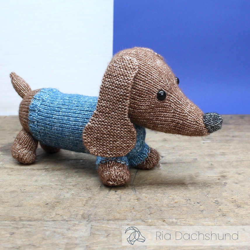 DIY Strickset *Ria - Dackel – Bild 3